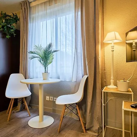 Cosy - 2 People, Vauban Appartement